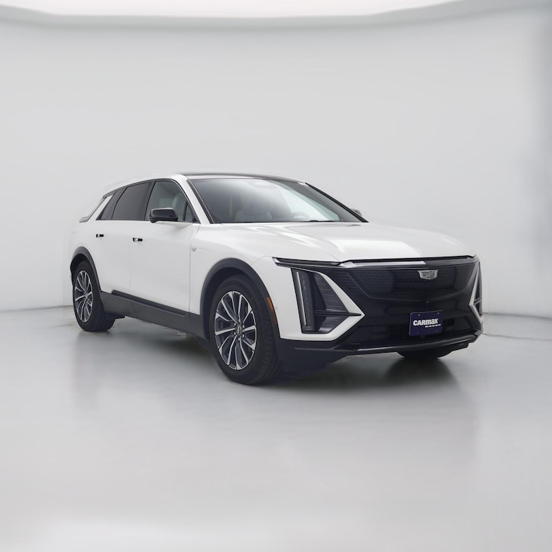2024 Cadillac LYRIQ Luxury 2