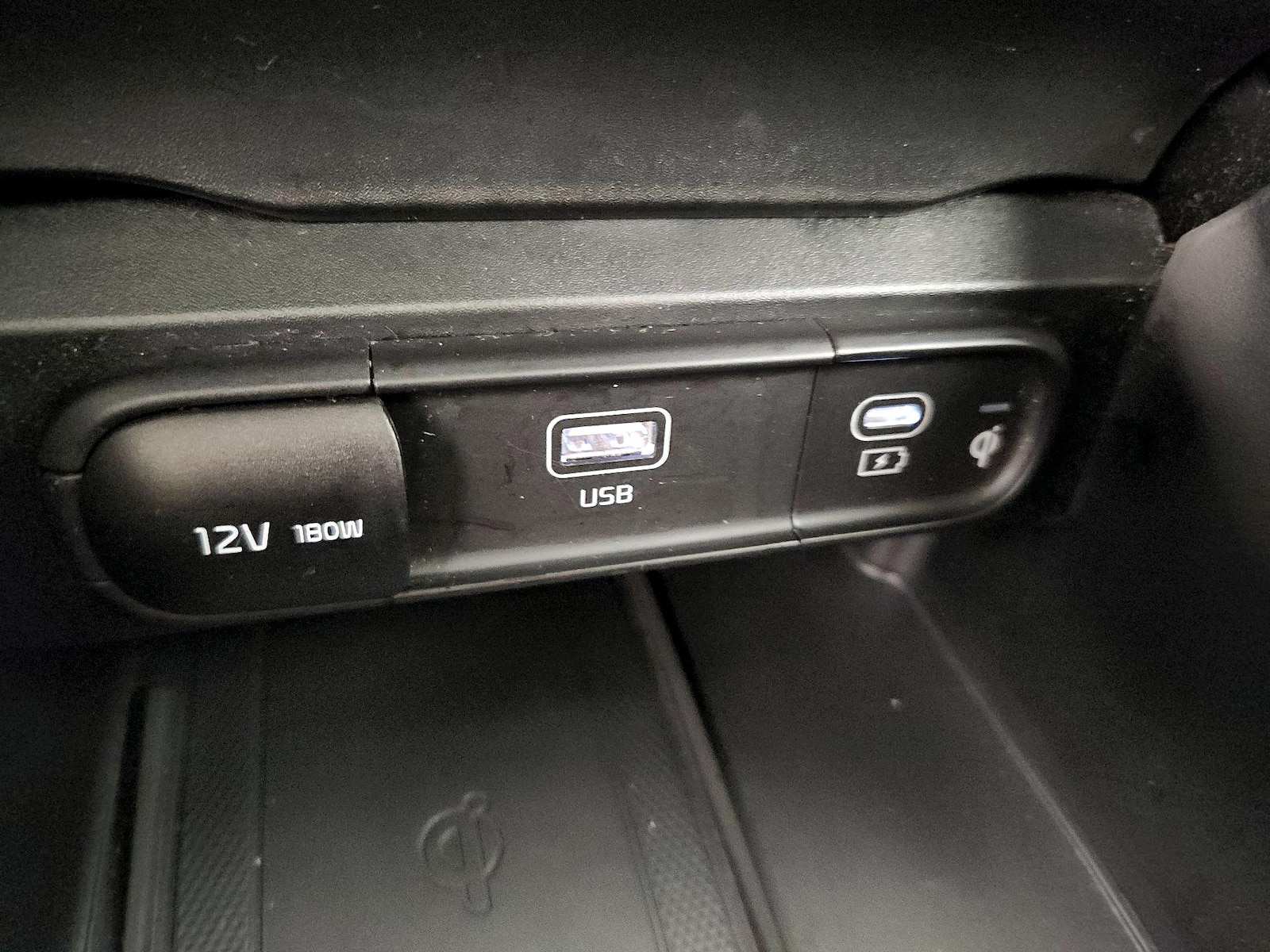 2025 Kia Telluride S - Photo 18