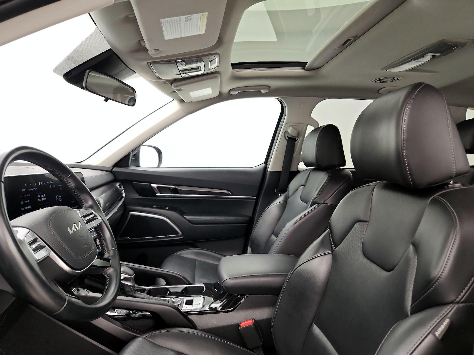 2025 Kia Telluride S - Photo 19