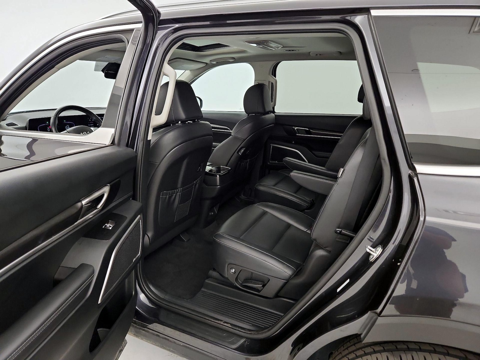 2025 Kia Telluride S - Photo 20