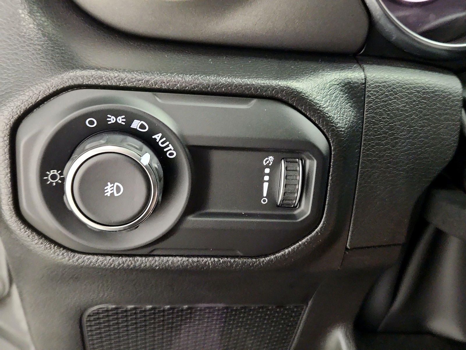 2023 Jeep Wrangler 4-Door Sport S - Photo 14