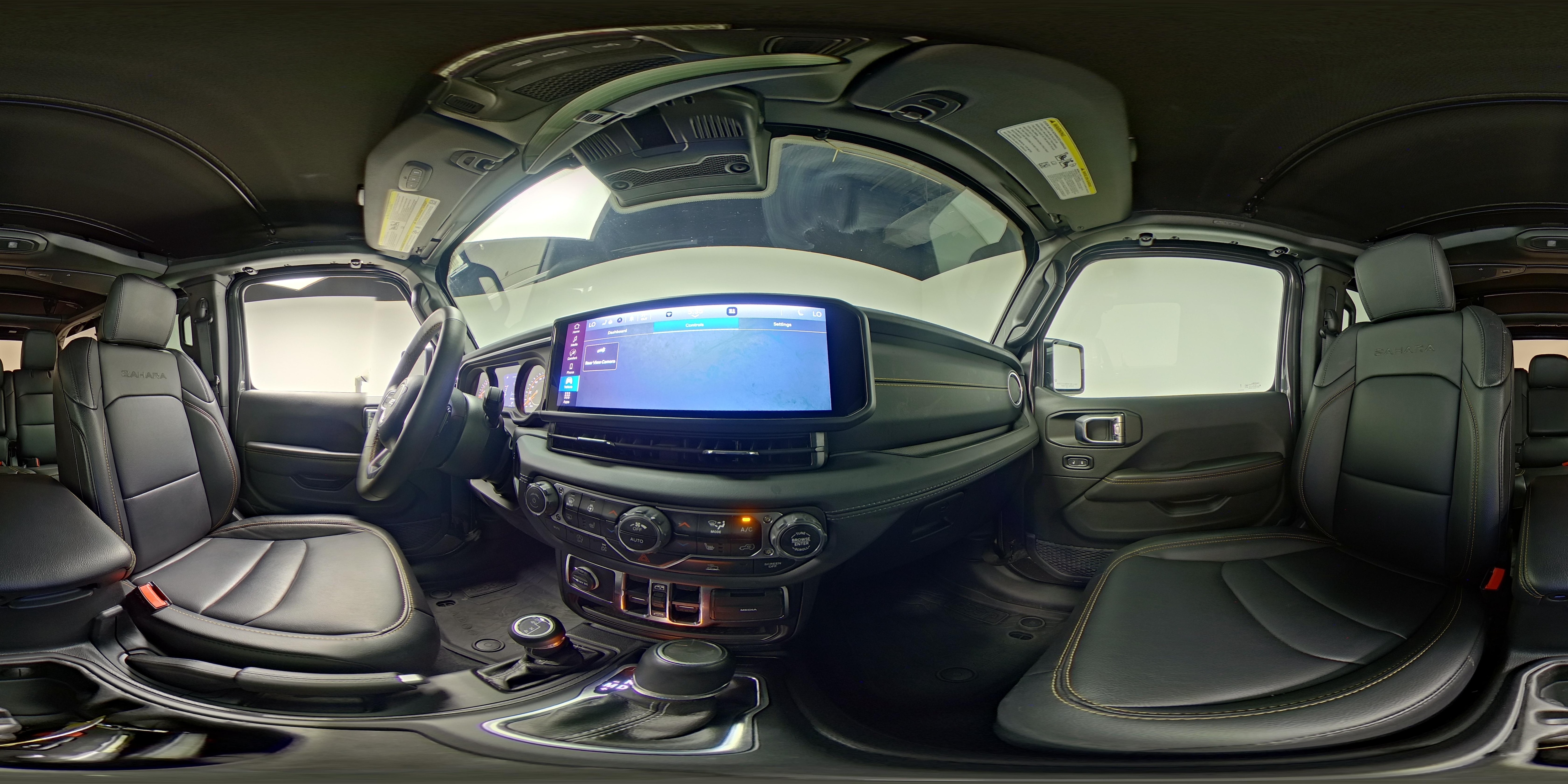 2024 Jeep Wrangler 4-Door Sahara - Photo 22