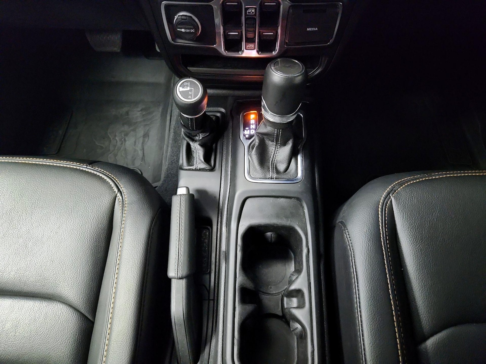 2024 Jeep Wrangler 4-Door Sahara - Photo 16