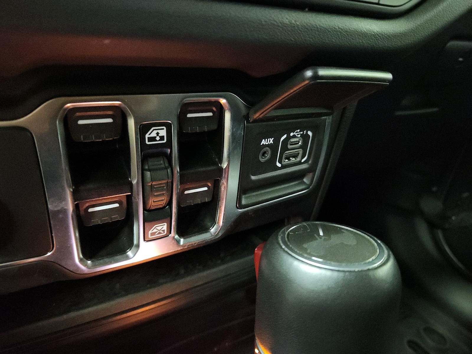 2024 Jeep Wrangler 4-Door Sahara - Photo 17