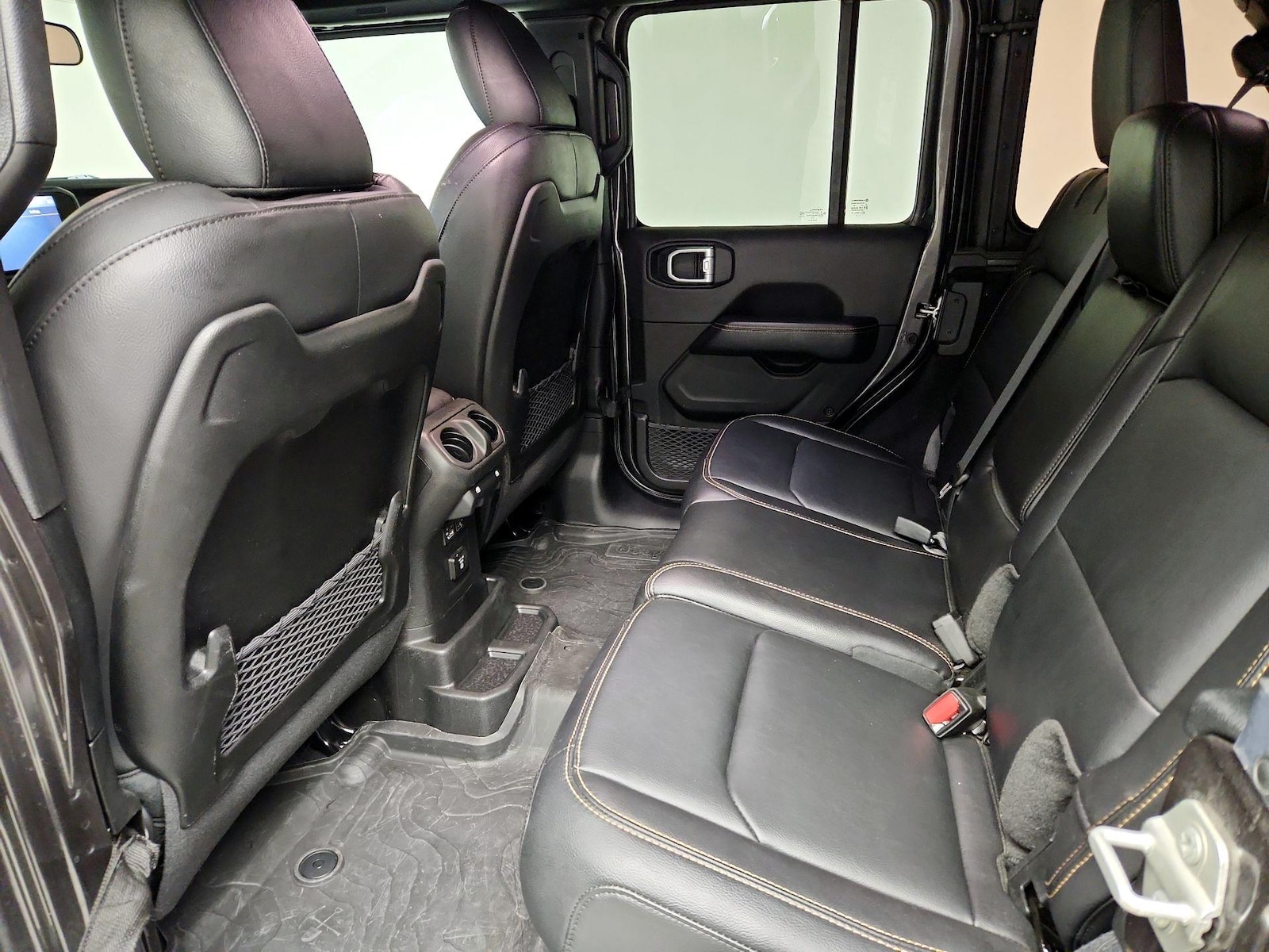 2024 Jeep Wrangler 4-Door Sahara - Photo 18