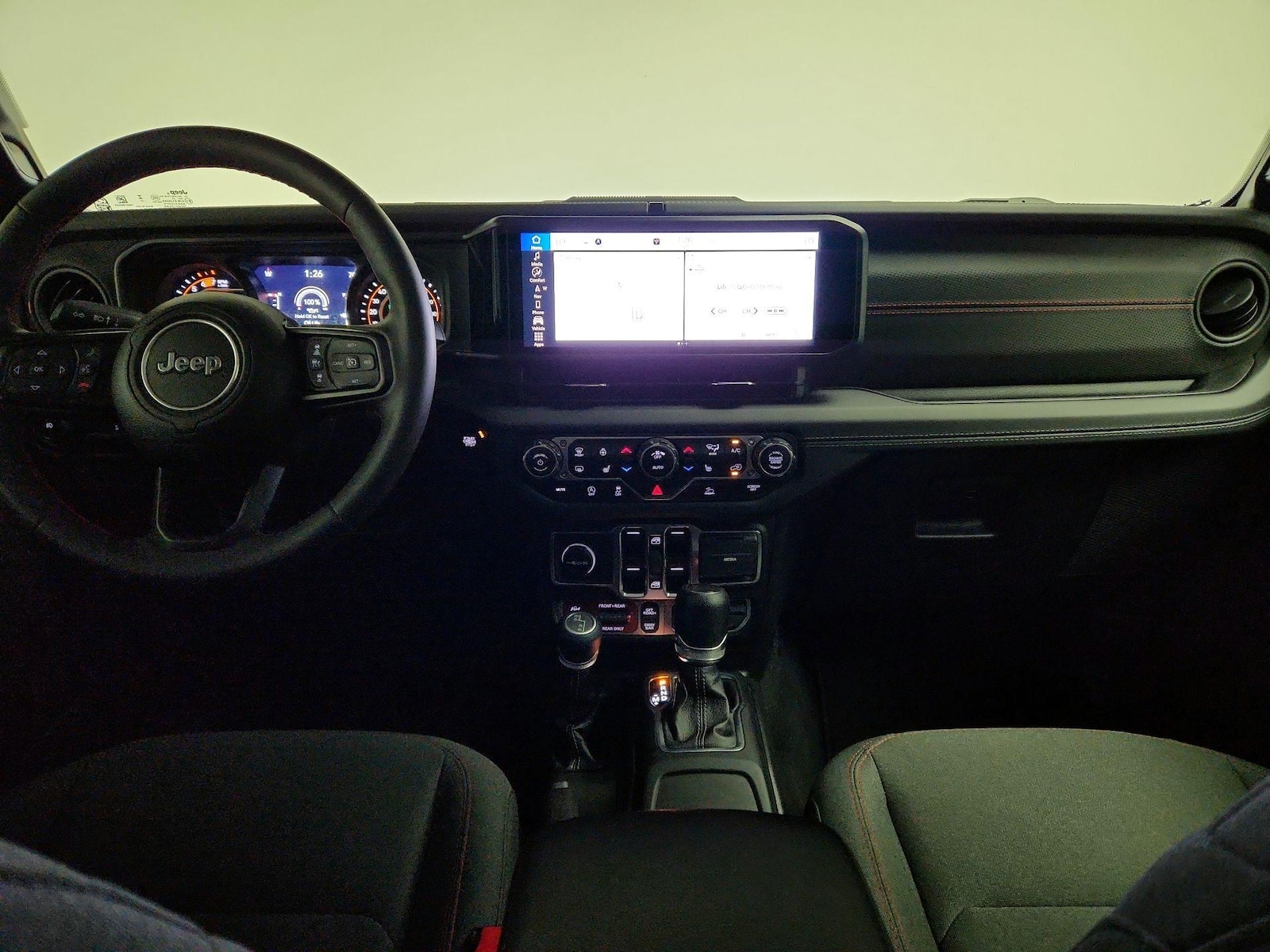 Apple CarPlay® & Android Auto™