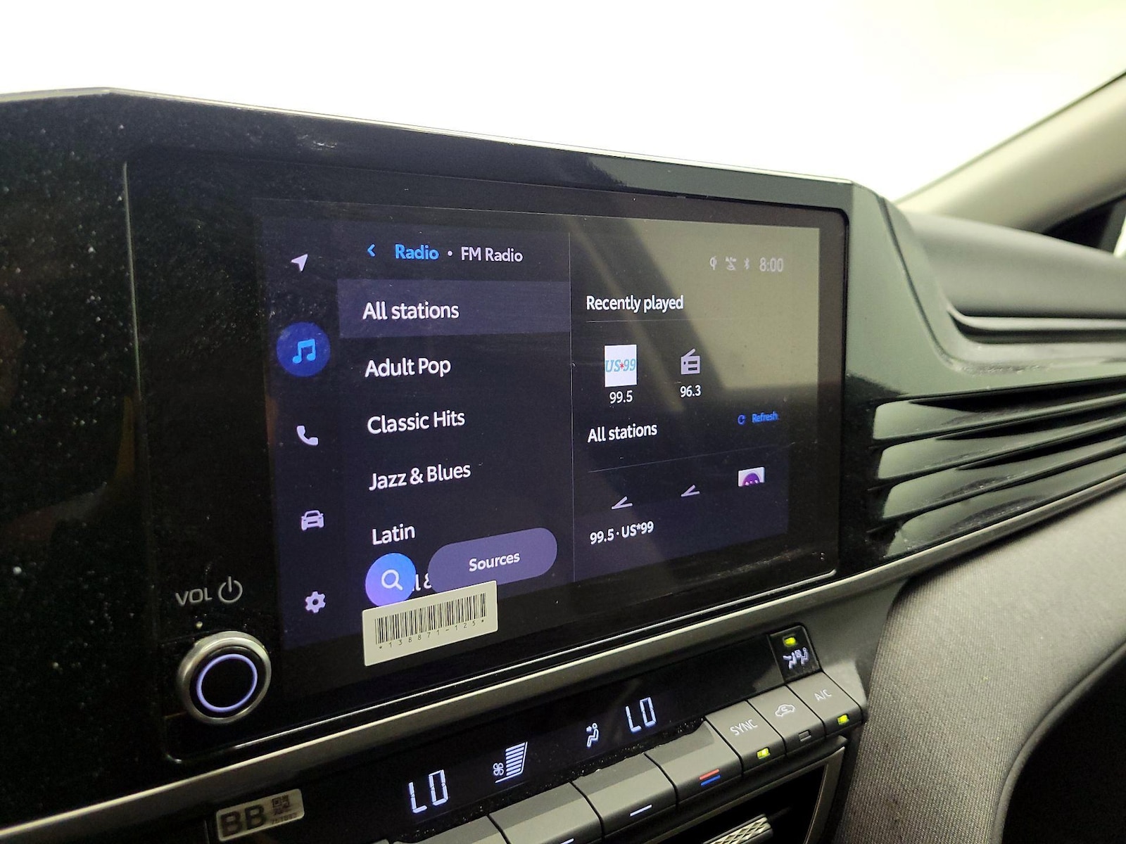 2025 Toyota Camry LE - Photo 15