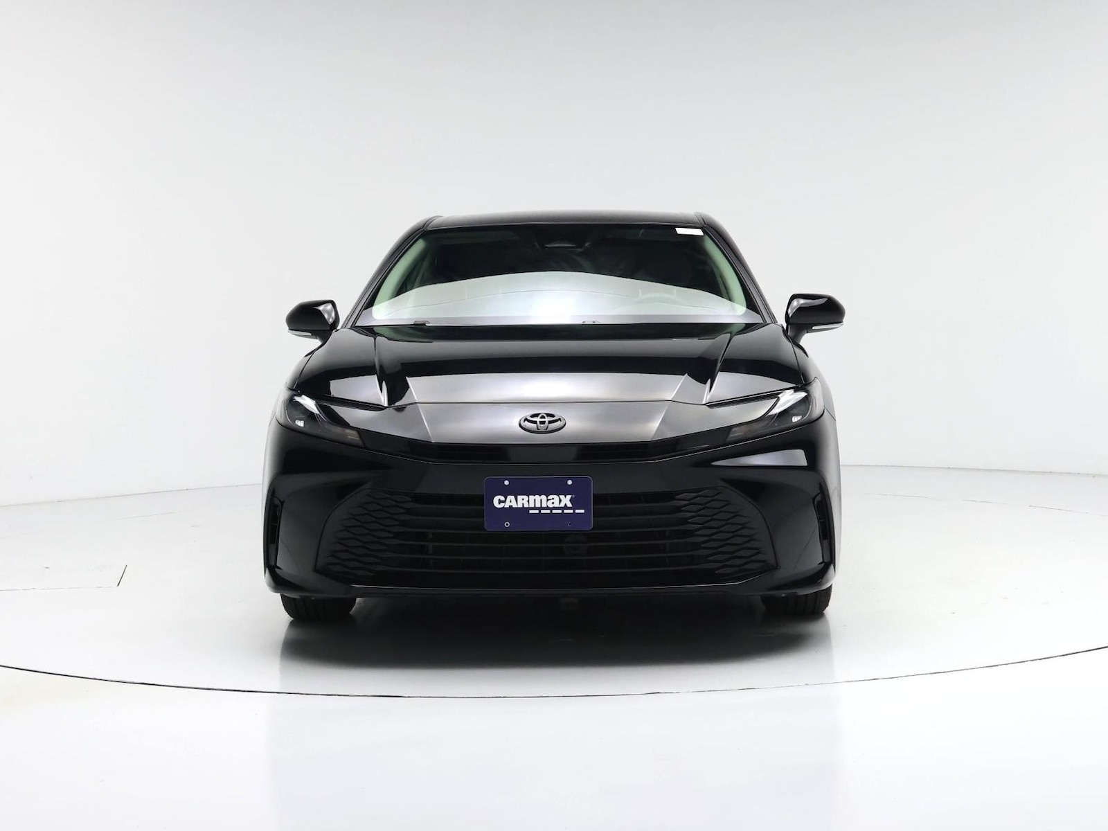 2025 Toyota Camry LE - Photo 6