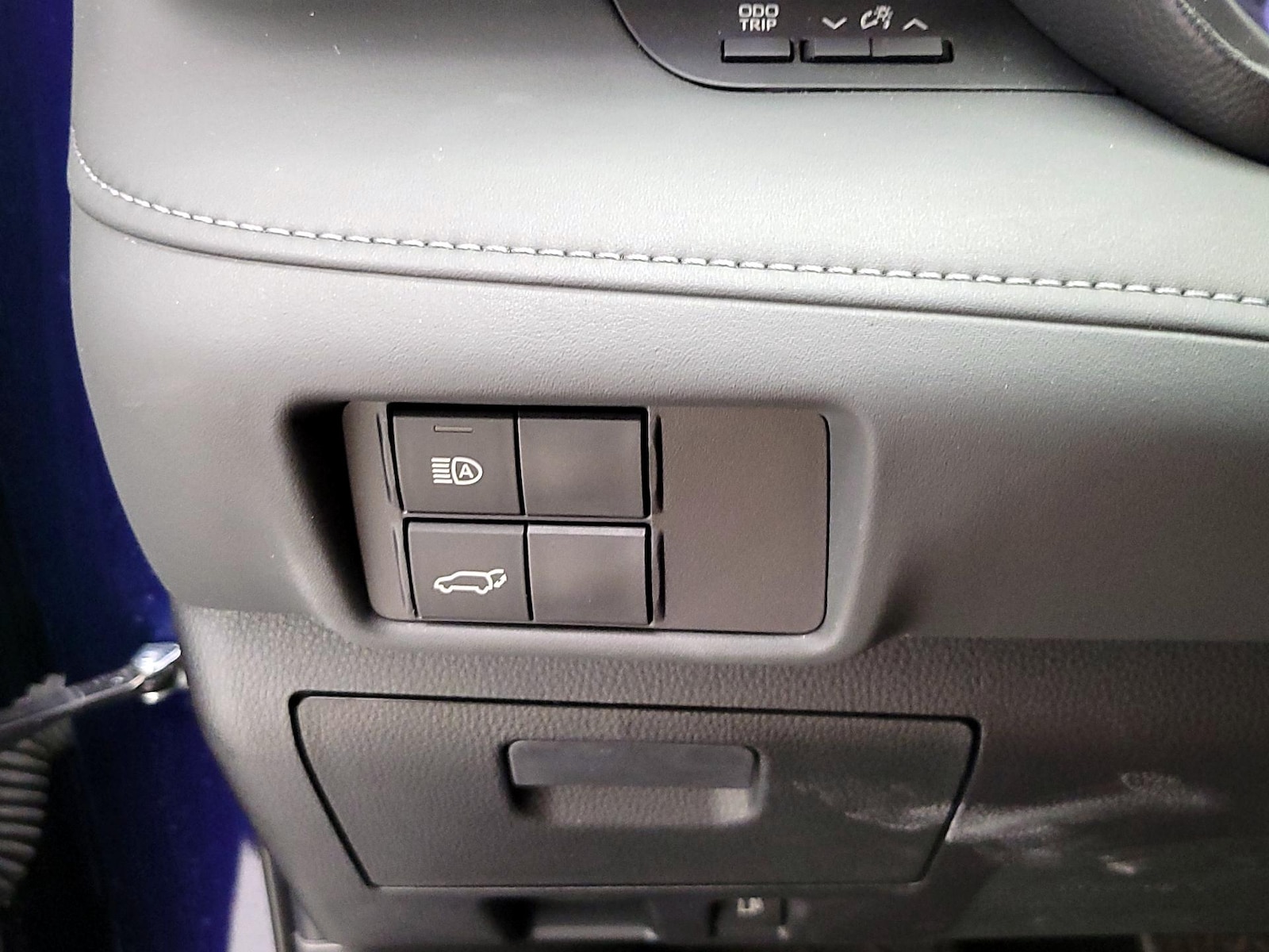2022 Toyota Highlander XLE - Photo 14