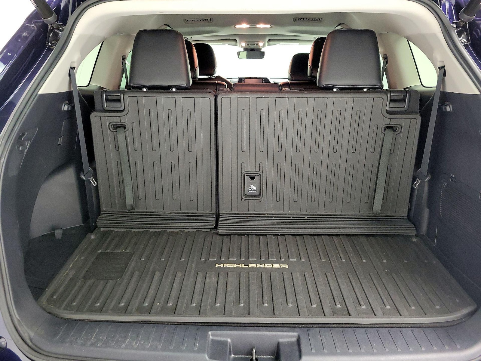 2022 Toyota Highlander XLE - Photo 21