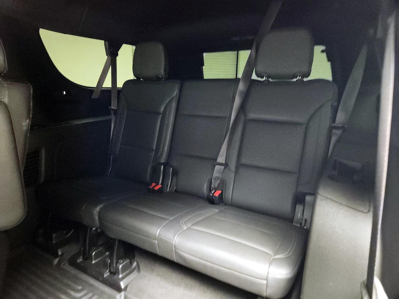 2021 Chevrolet Suburban LT - Photo 20