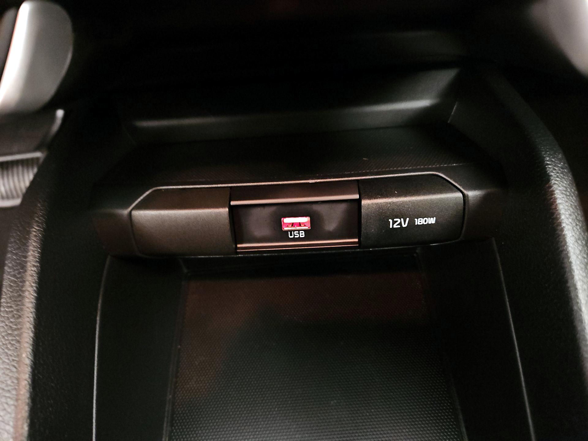 Thumbnail: 2023 Kia Rio - 16