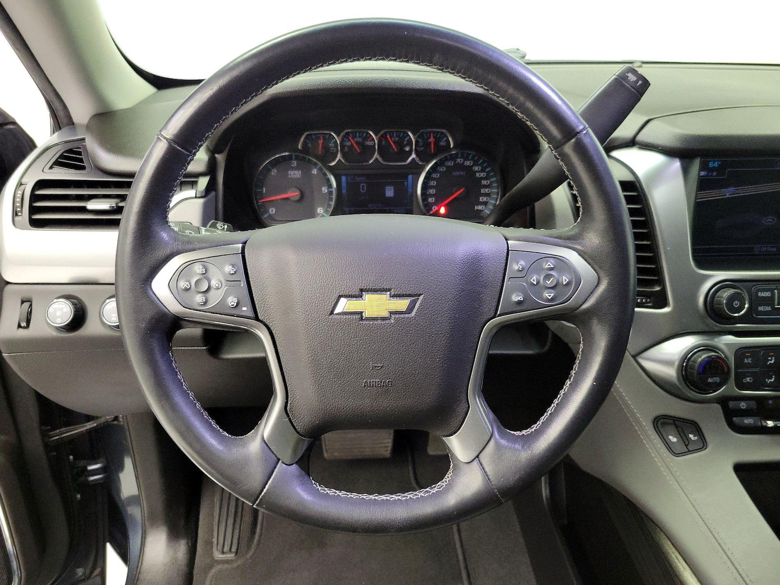 2019 Chevrolet Tahoe LT - Photo 11
