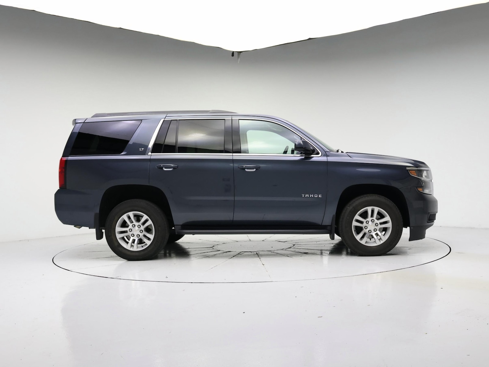 2019 Chevrolet Tahoe LT - Photo 8