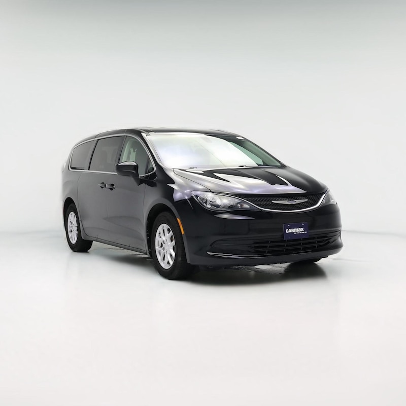 2020 Chrysler Voyager LX