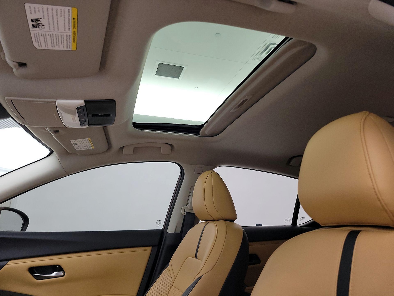 Sunroof(s) & Overhead Airbags