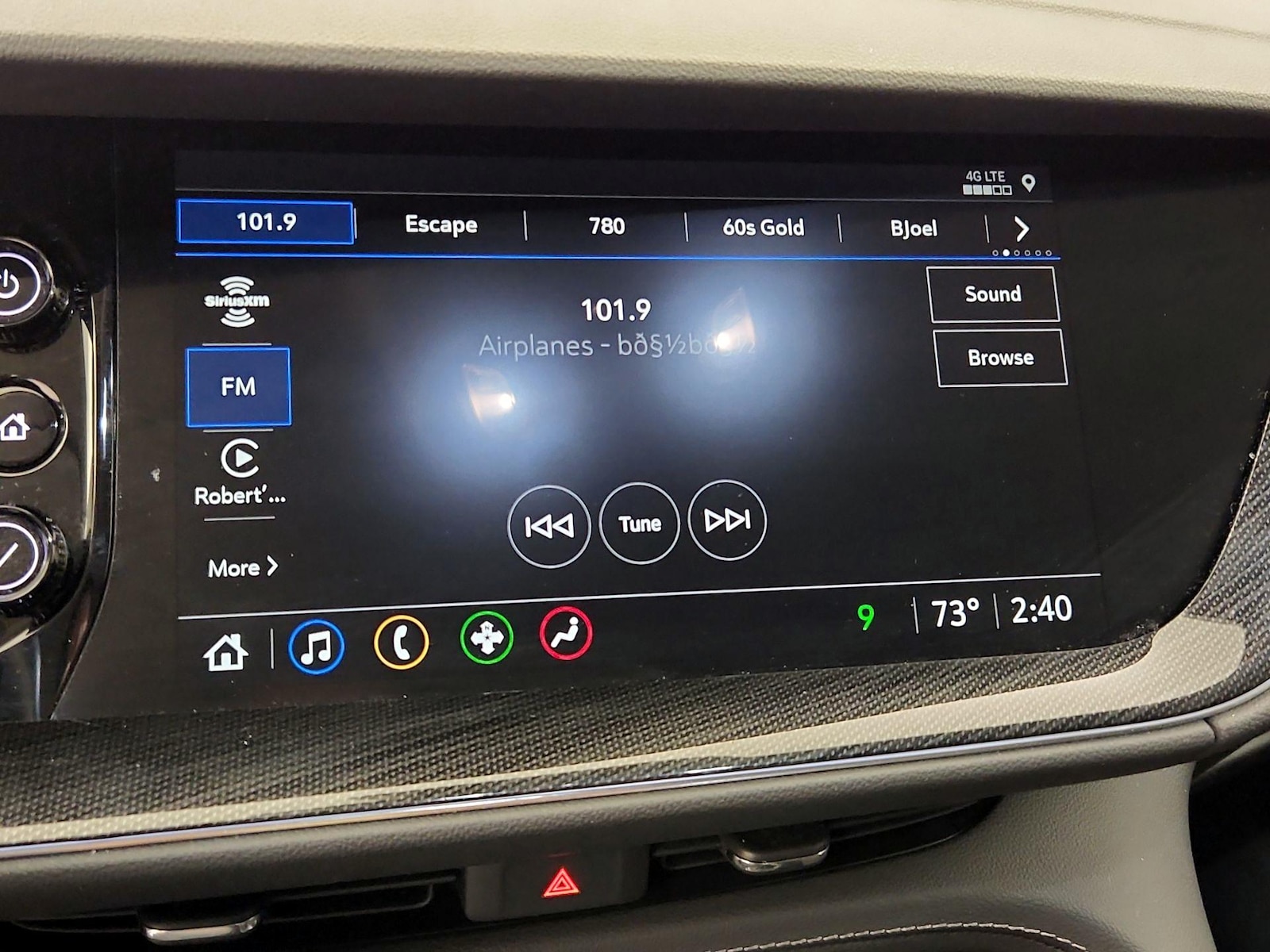 2023 Buick Envision Essence - Photo 16