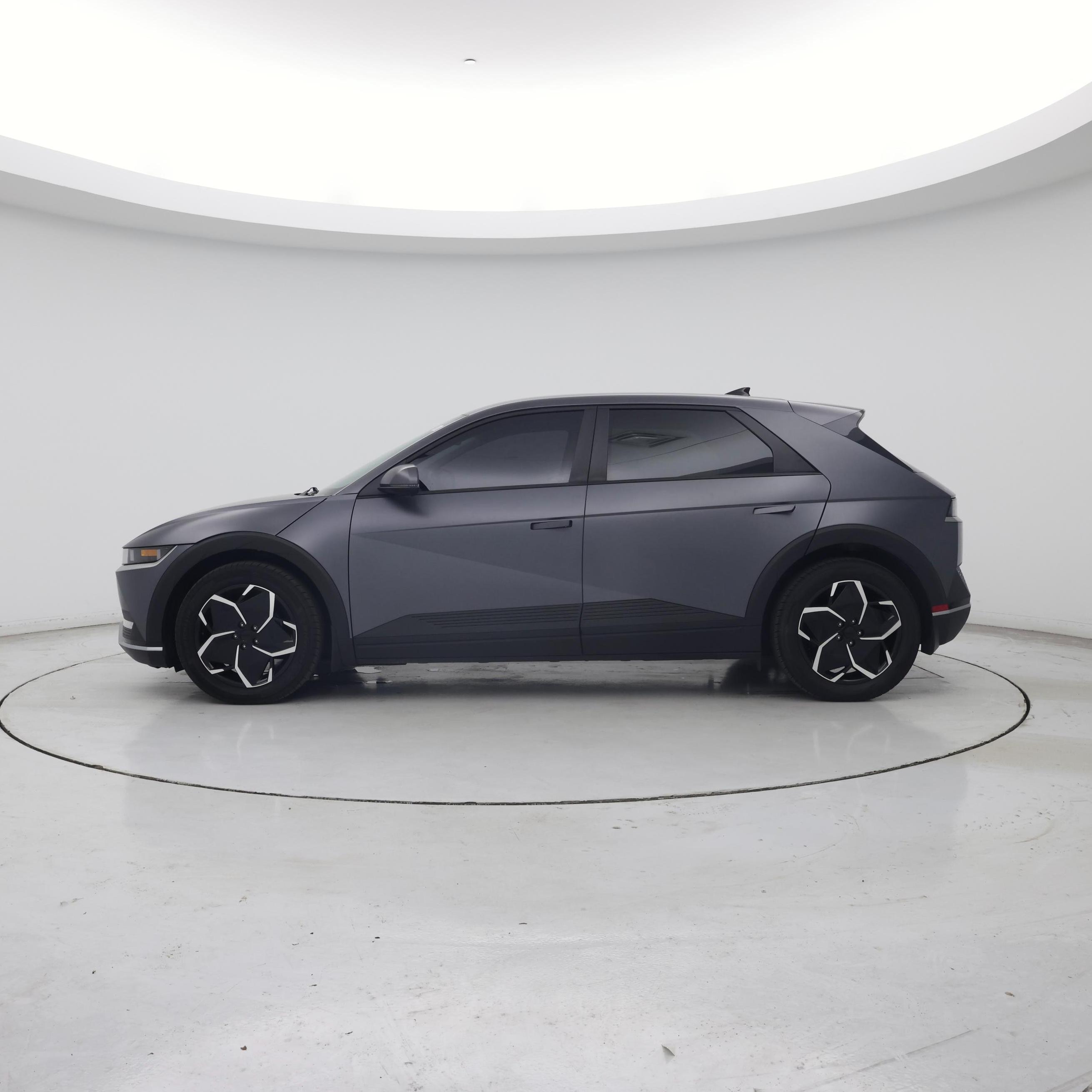 Thumbnail: 2023 Hyundai Ioniq 5 - 3