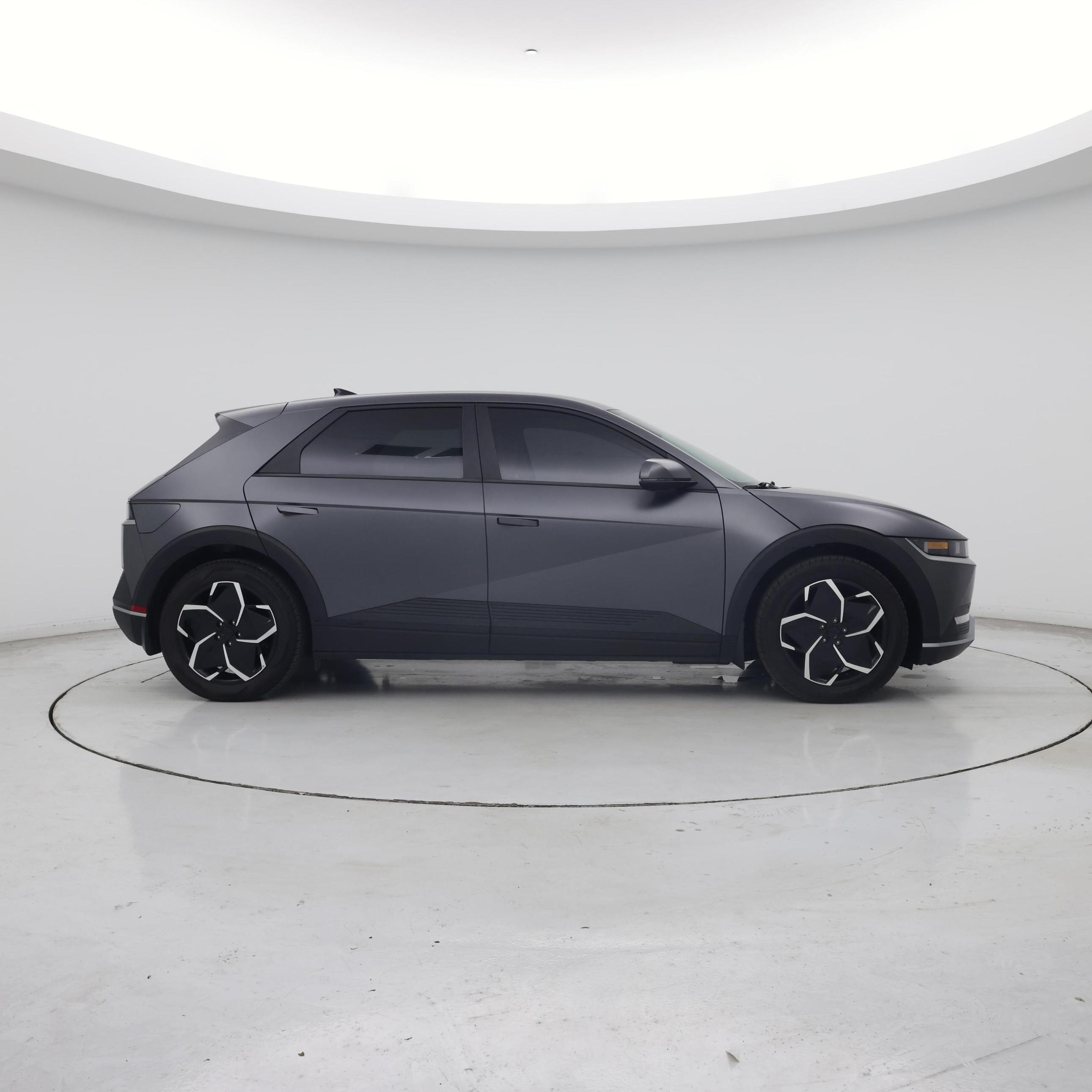 Thumbnail: 2023 Hyundai Ioniq 5 - 7