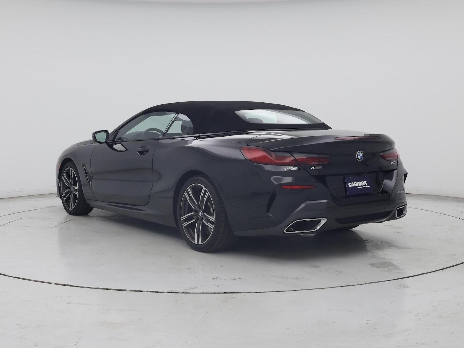 2025 BMW 8 Series 840i - Photo 3