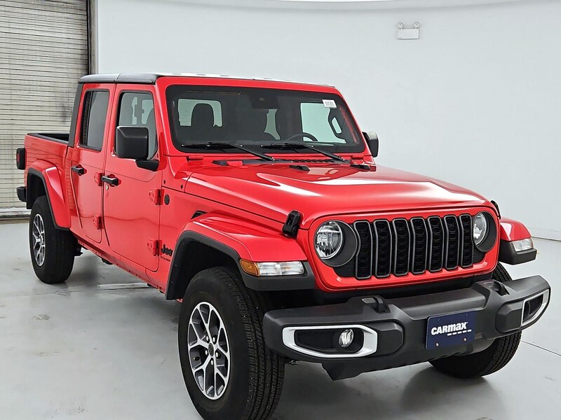 2024 Jeep Gladiator Sport S