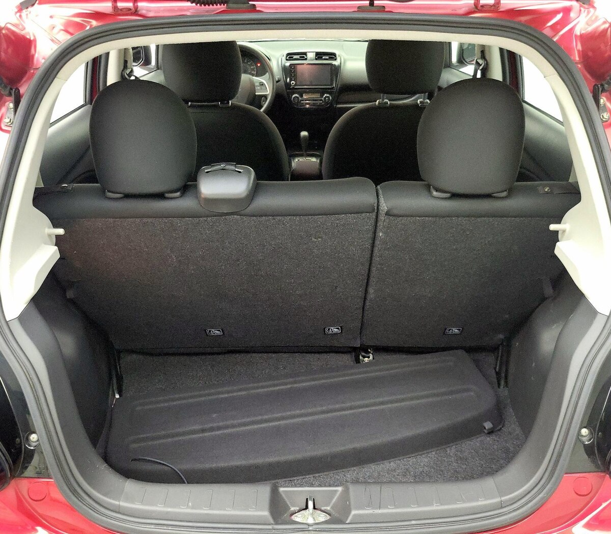 Trunk/Cargo (Seats Up)