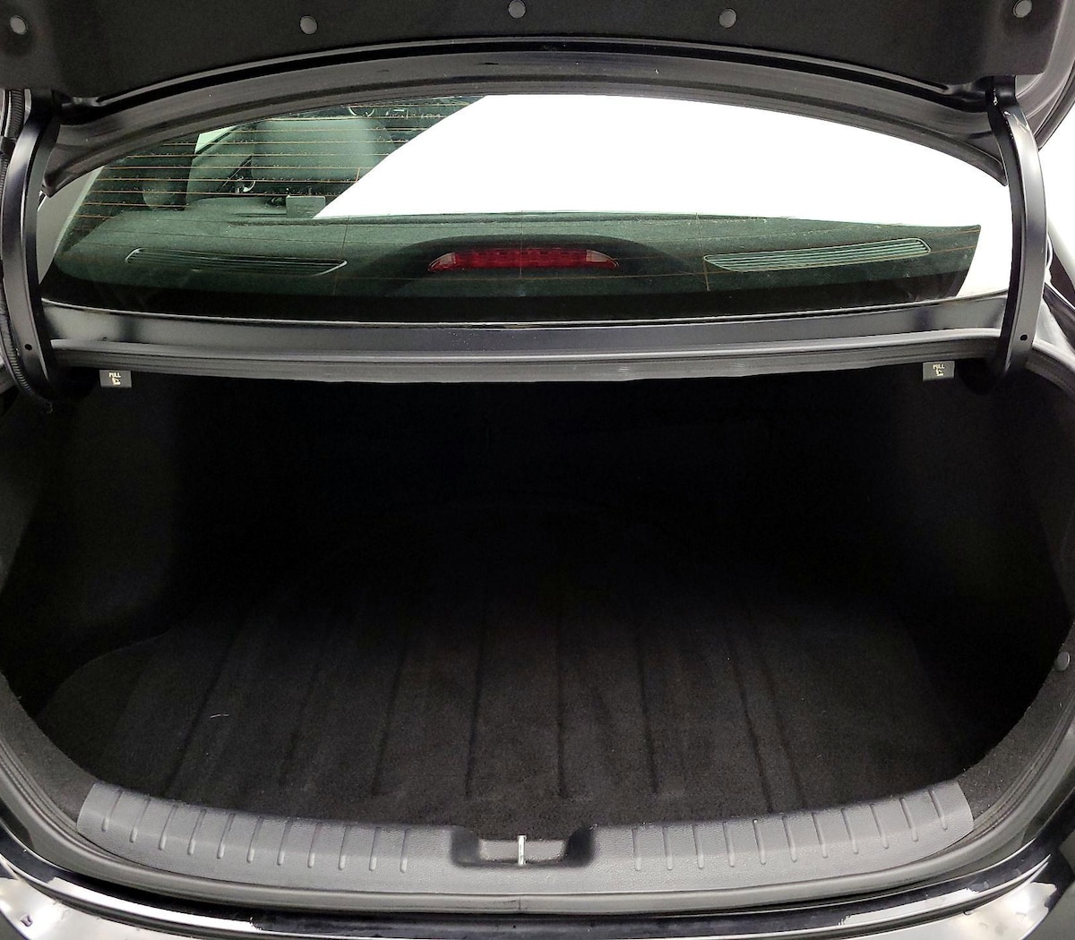 Trunk/Cargo (Seats Up)