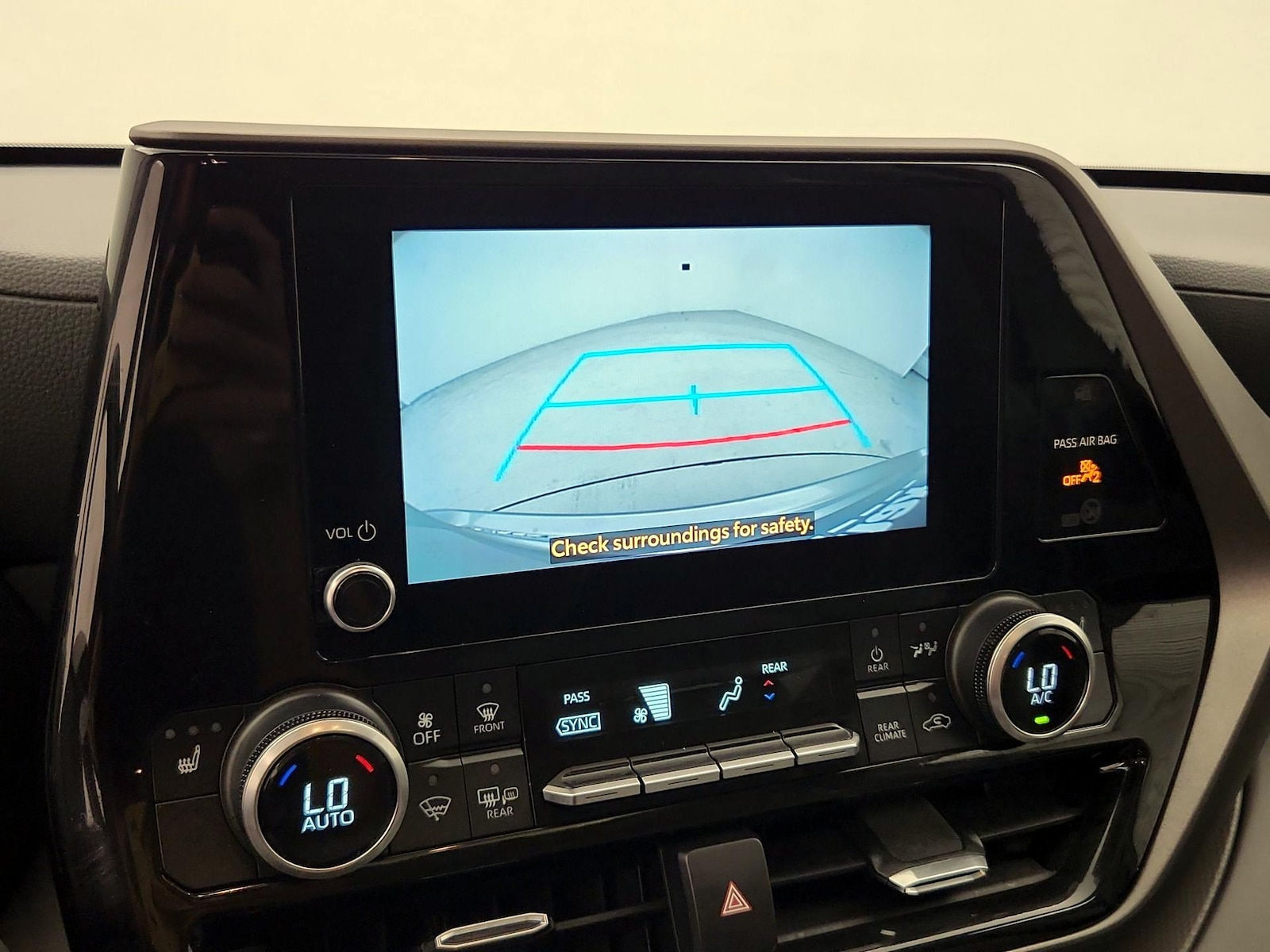 2023 Toyota Highlander XLE - Photo 15