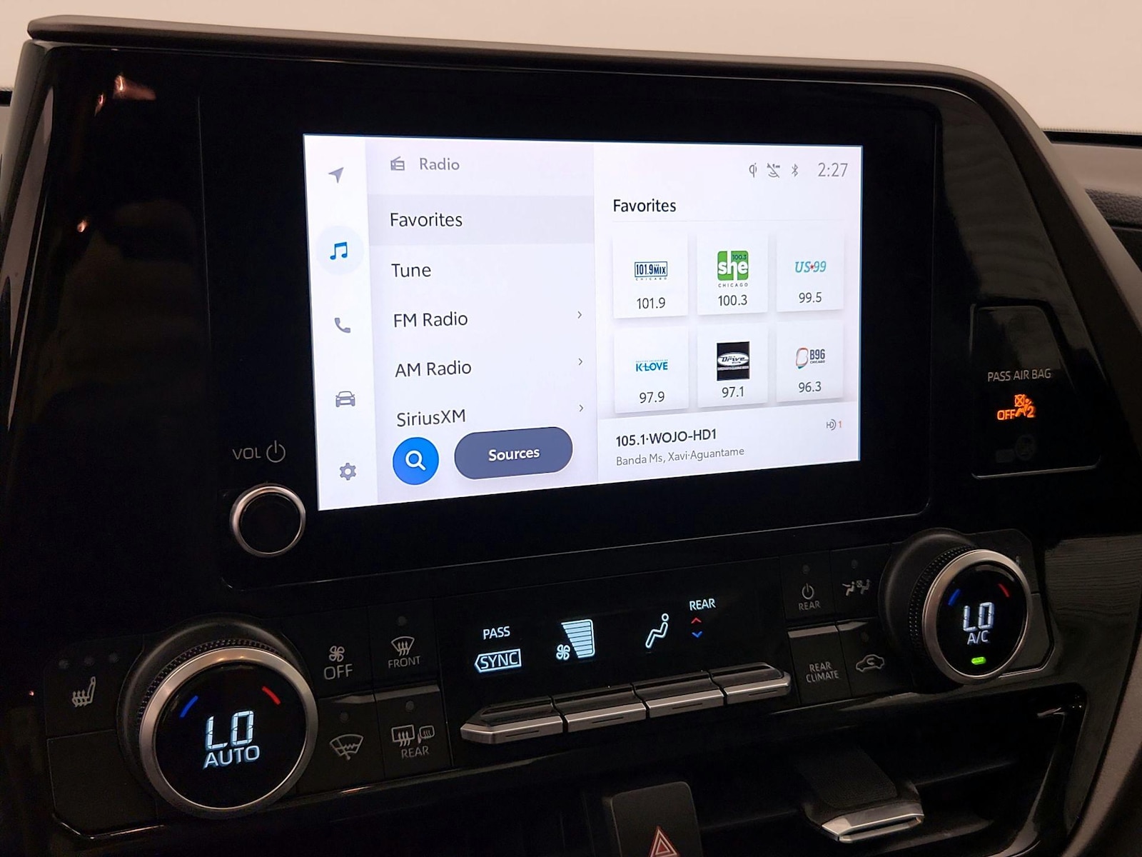 2023 Toyota Highlander XLE - Photo 16