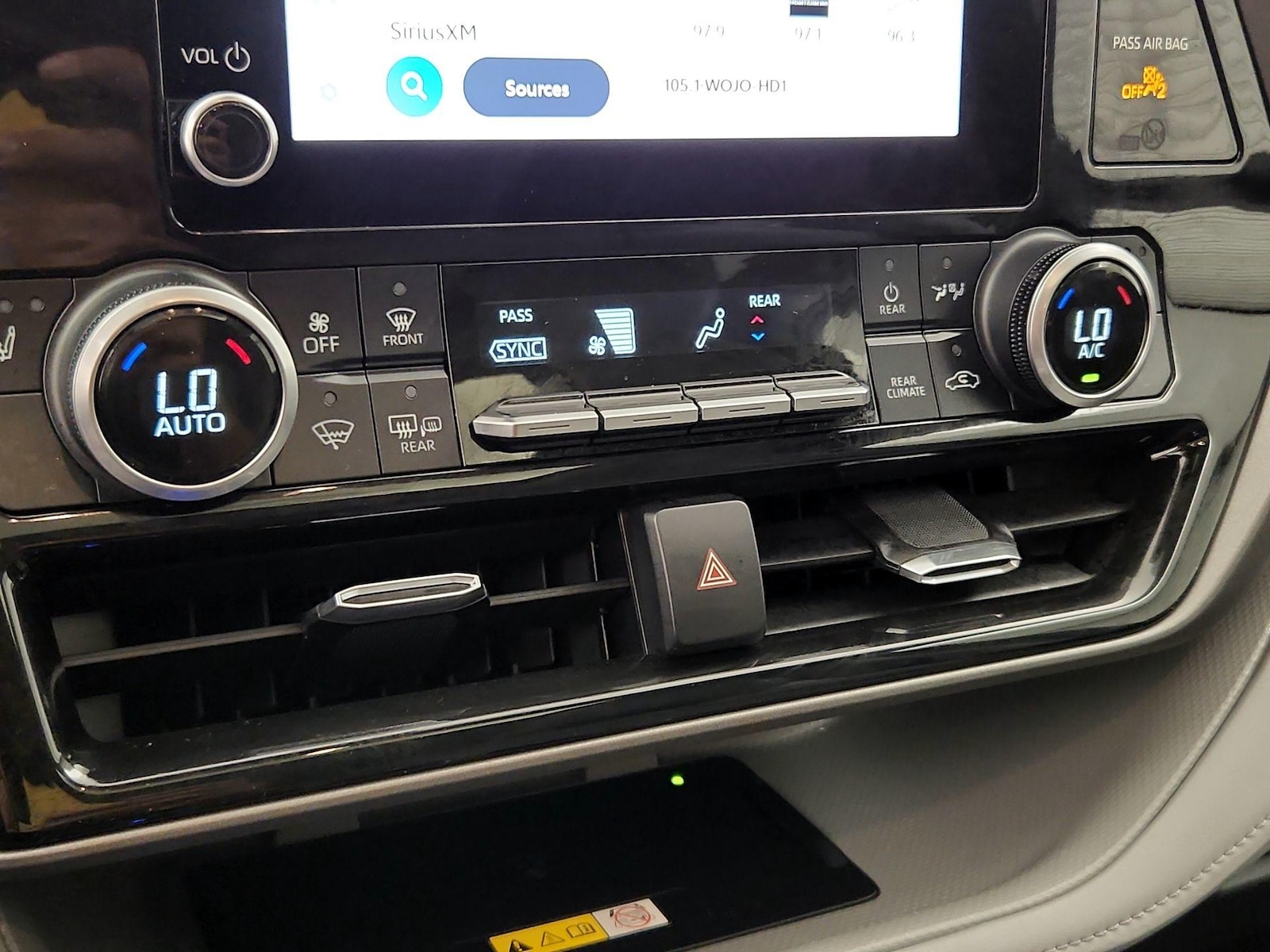 2023 Toyota Highlander XLE - Photo 17
