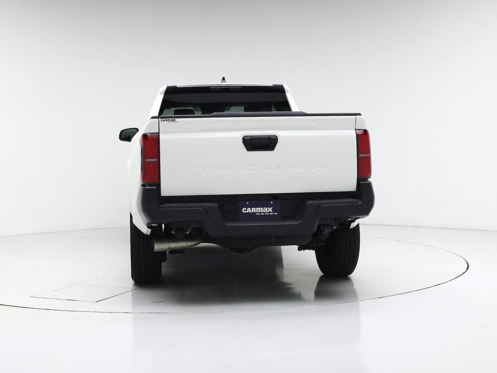 2025 Toyota Tacoma SR - Photo 7
