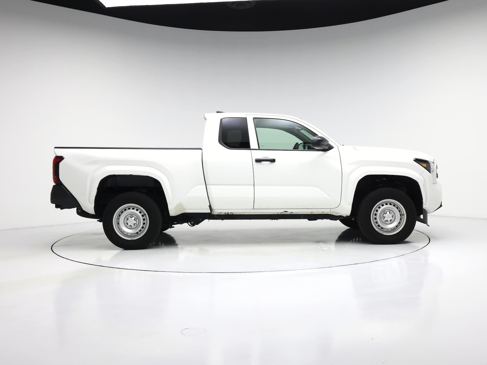 2025 Toyota Tacoma SR - Photo 8