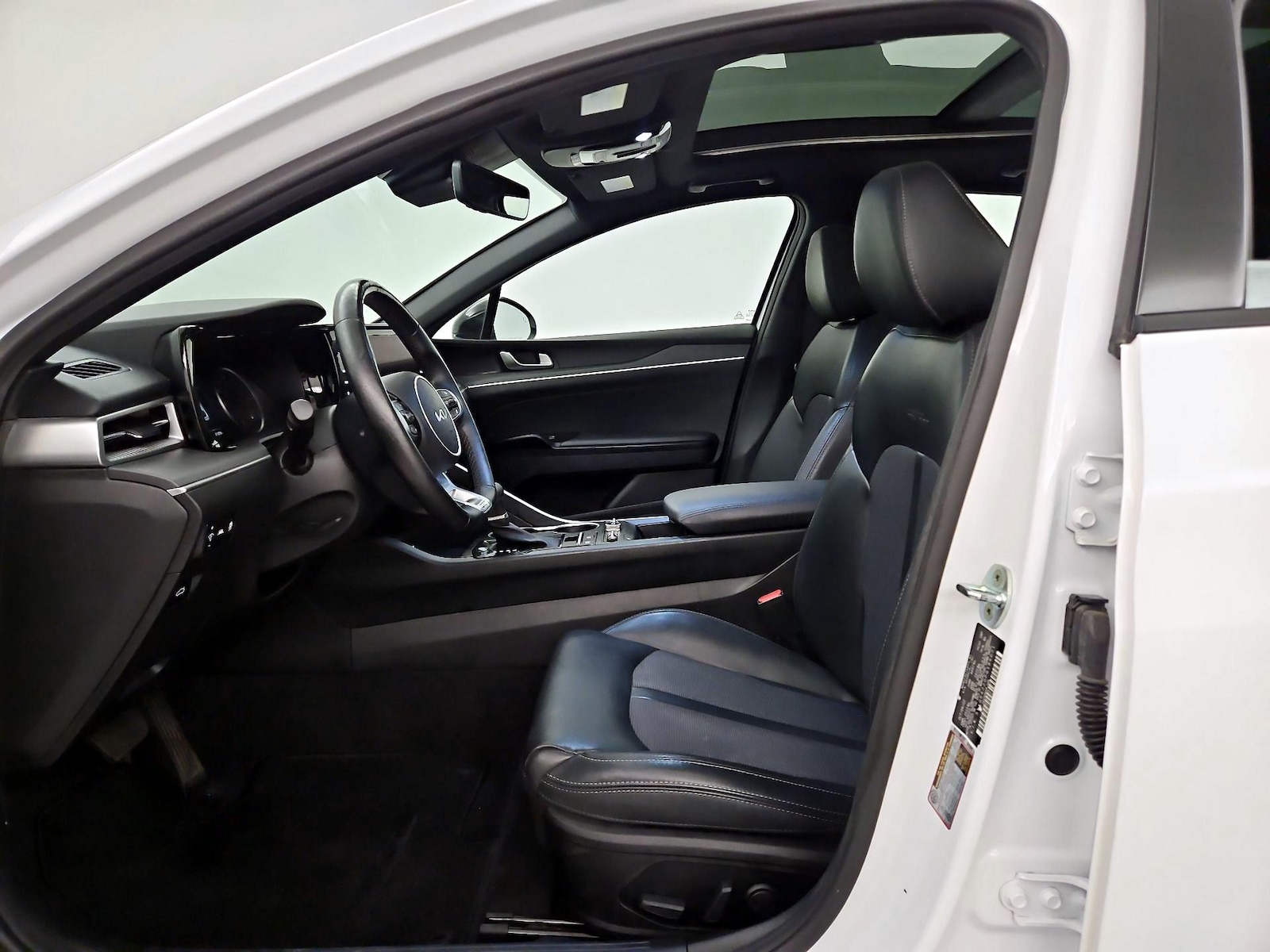 2023 Kia K5 GT-Line - Photo 12