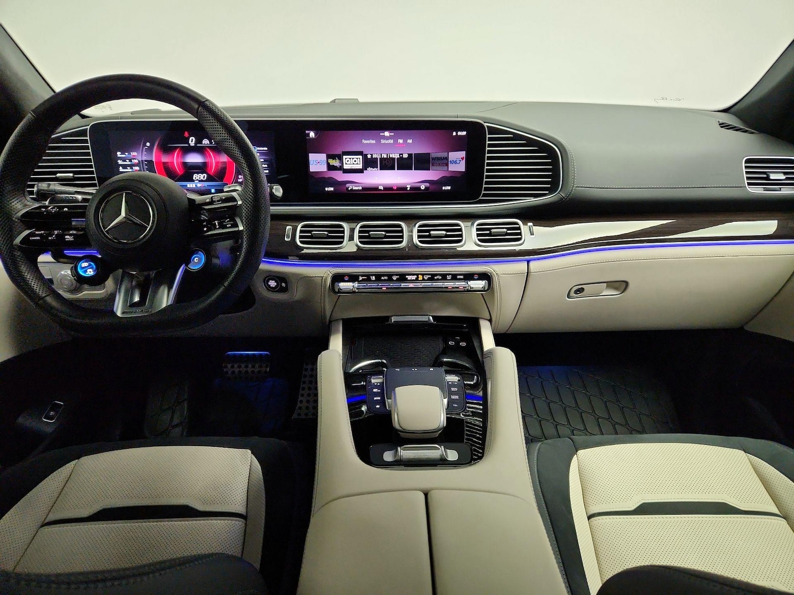 Apple CarPlay® & Android Auto™