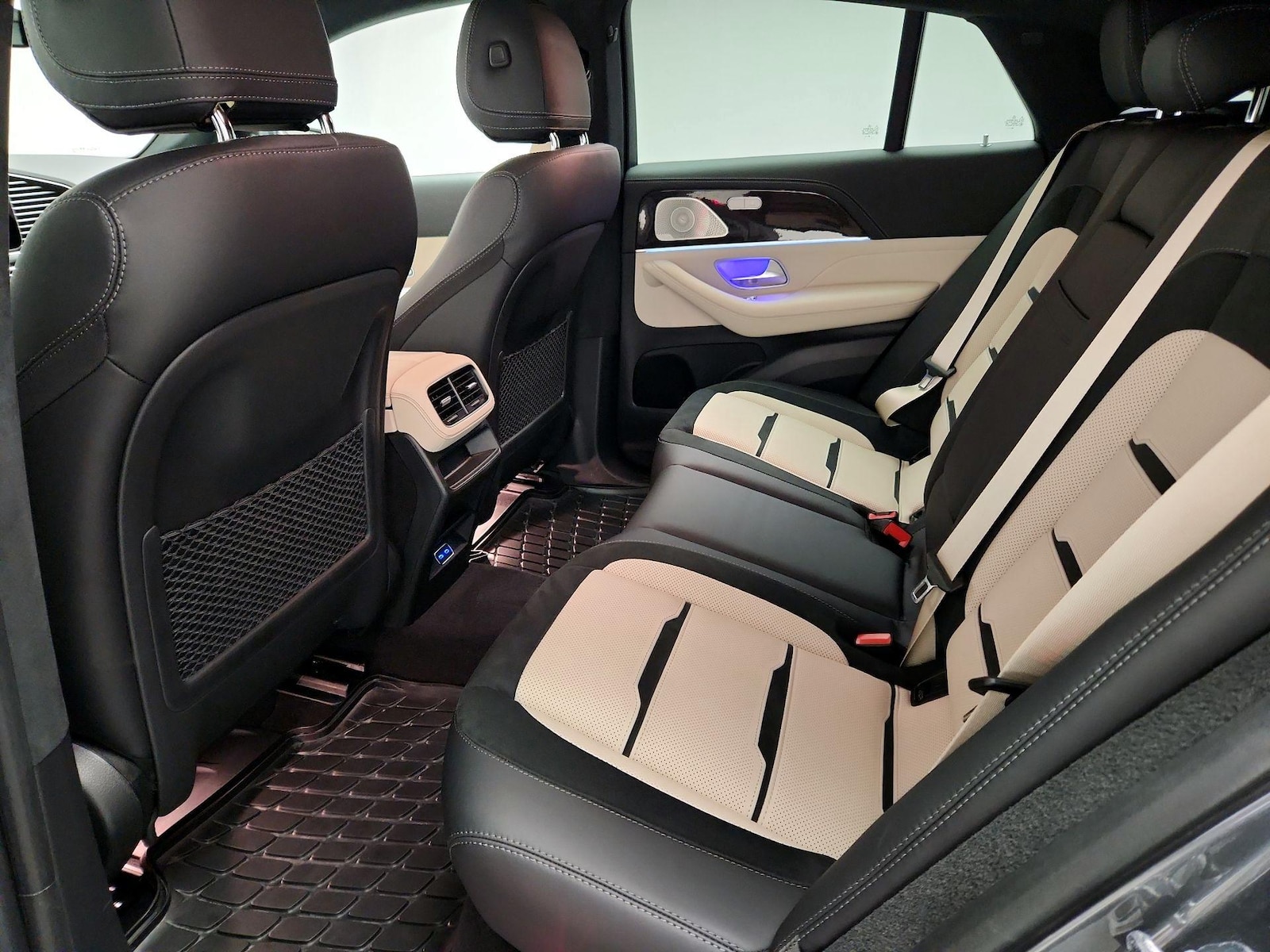 Rear Air Conditioning