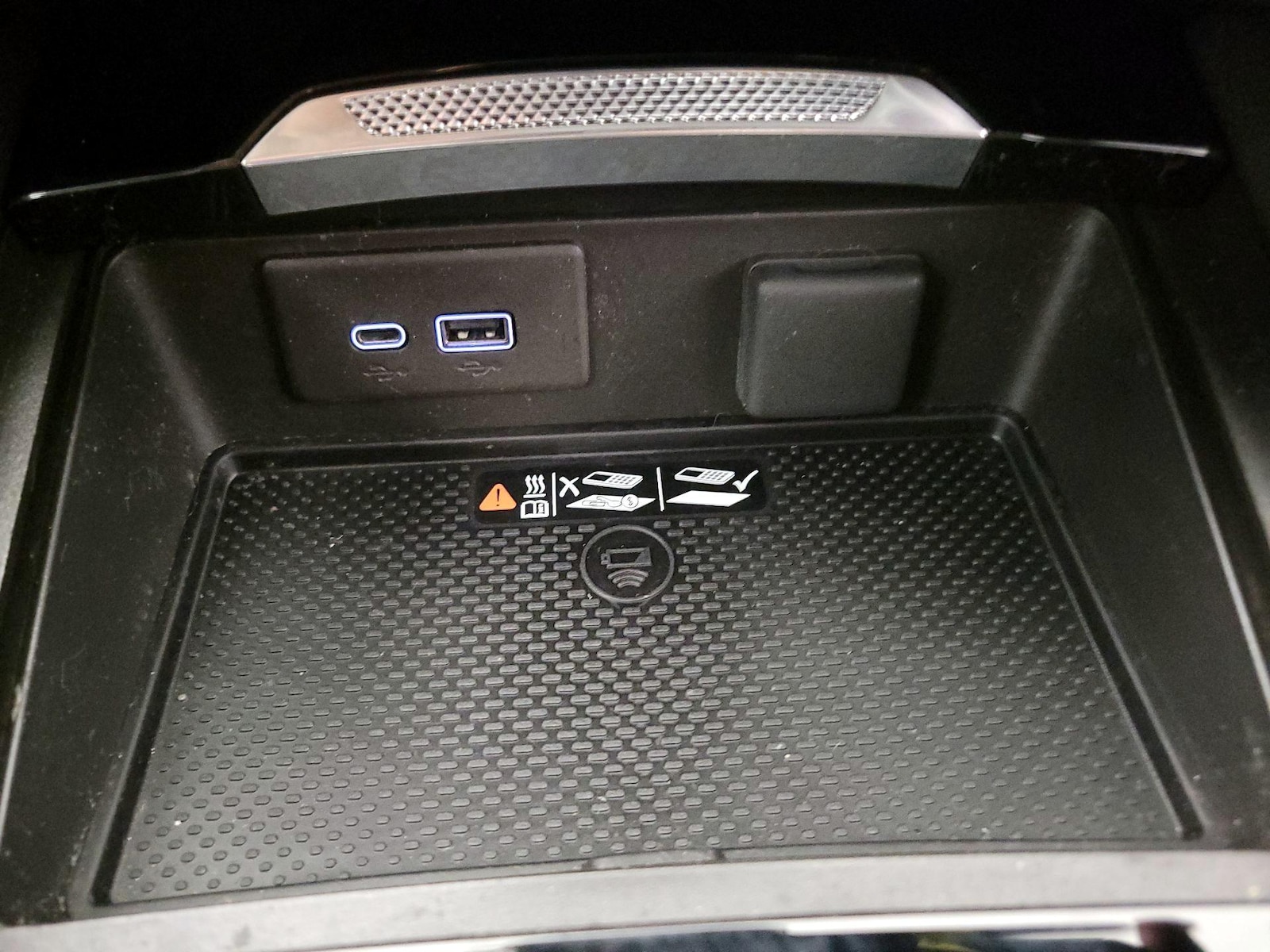 2024 Buick Envision Sport Touring - Photo 17