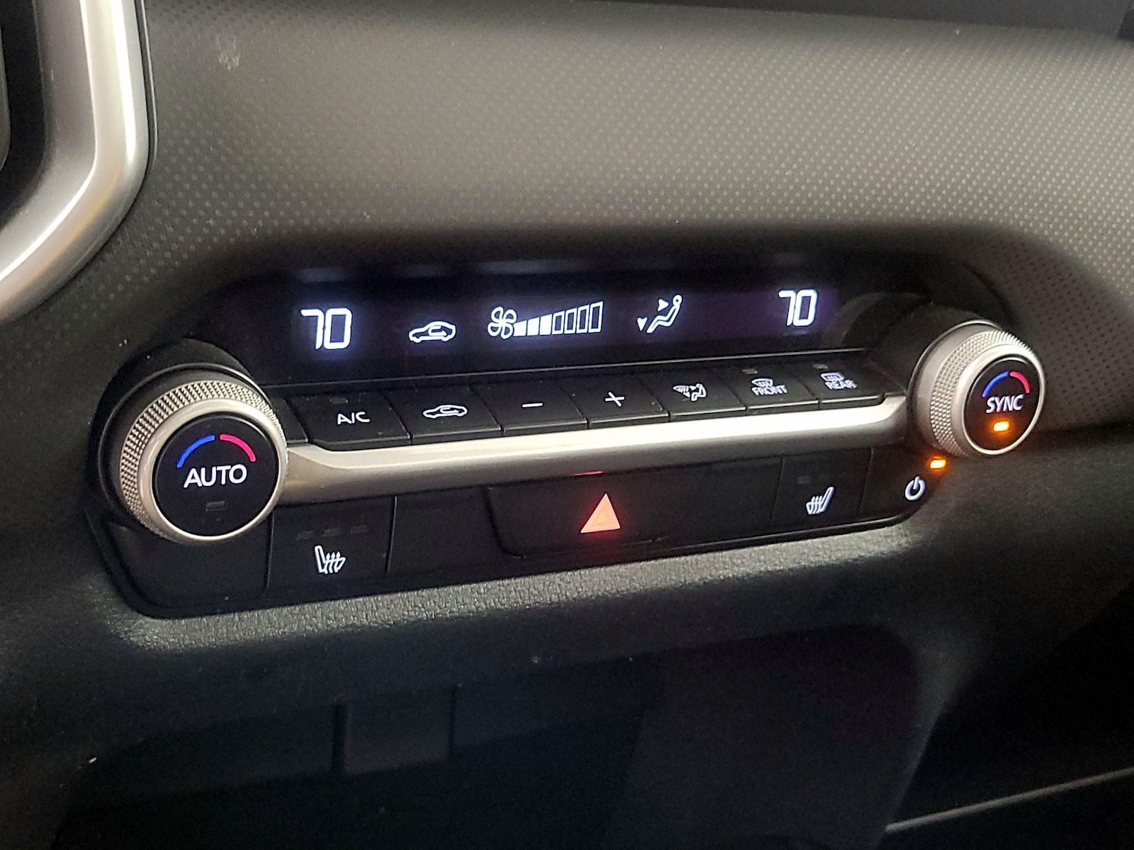 2025 Mazda CX-50 Premium - Photo 17