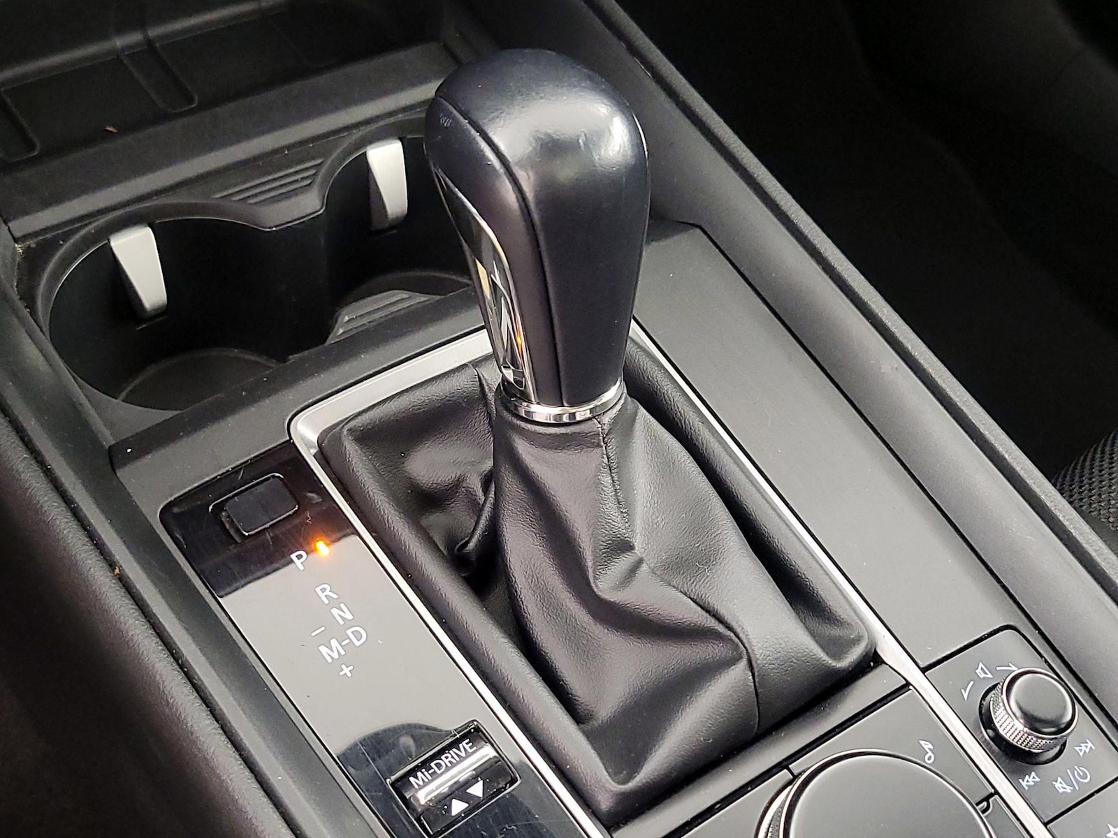 2025 Mazda CX-50 Premium - Photo 18