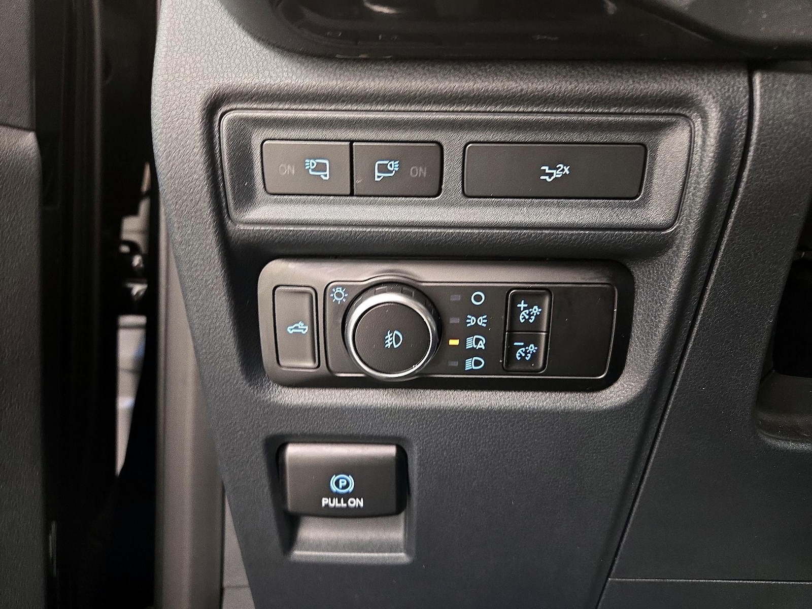 2023 Ford F-150 XLT - Photo 14