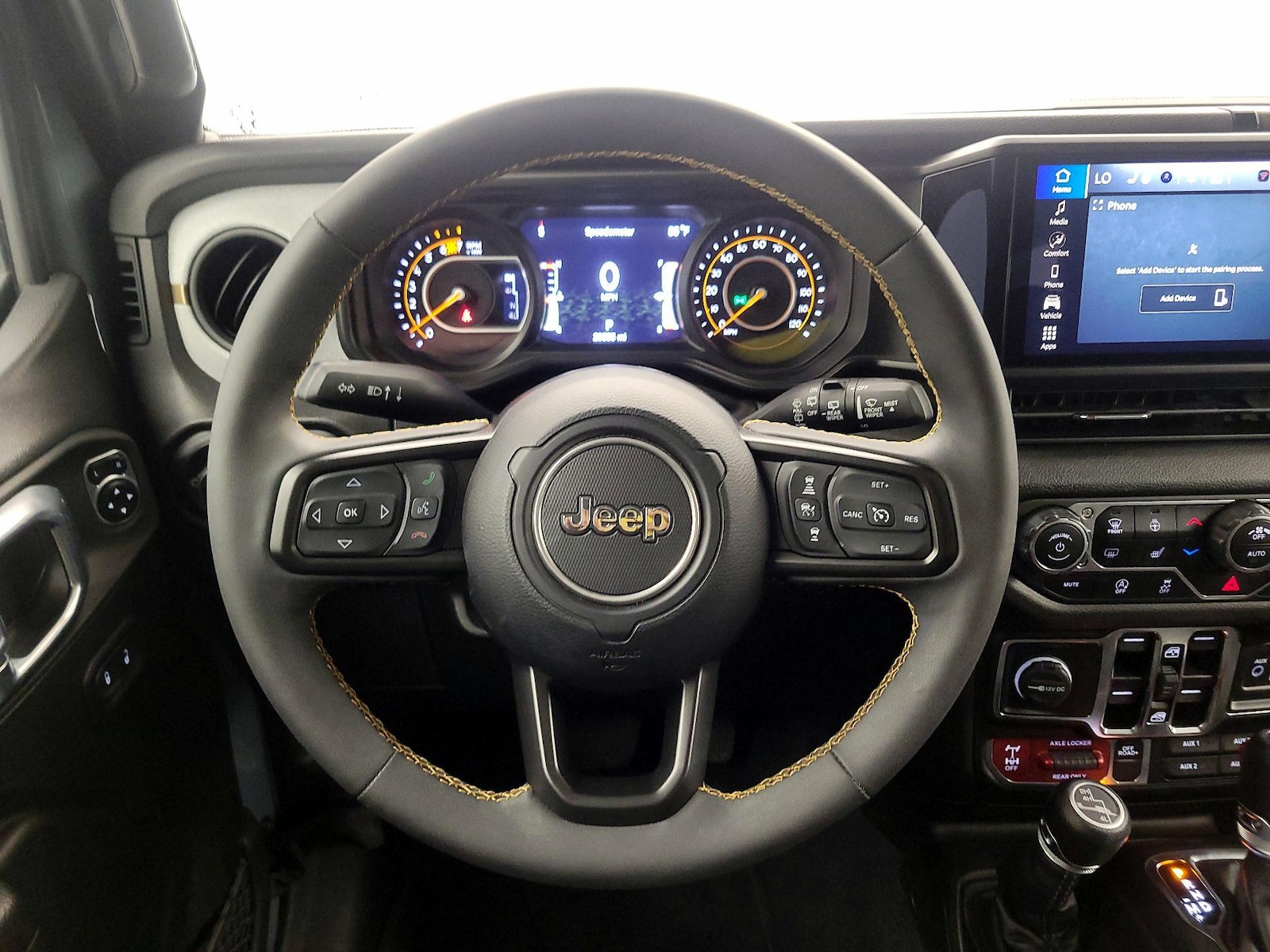 2024 Jeep Wrangler 4-Door Willys - Photo 11