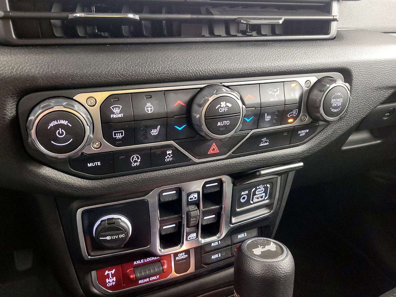 2024 Jeep Wrangler 4-Door Willys - Photo 17