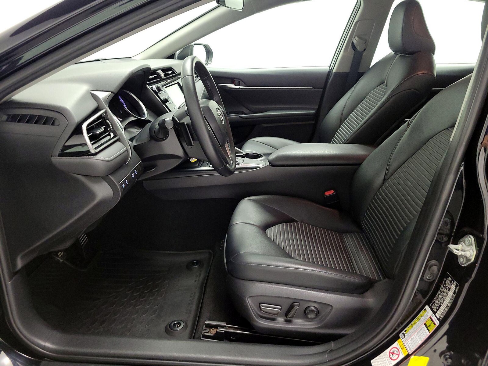 Power Seat(s) & Side Airbags