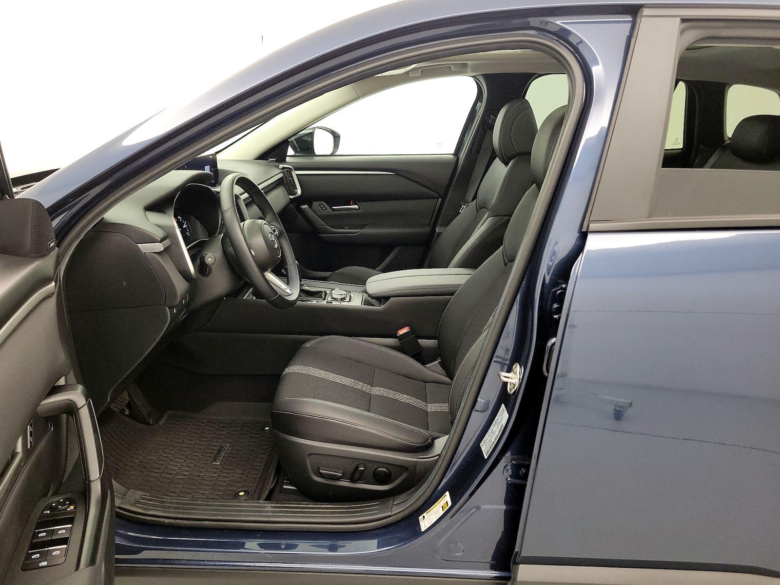 2025 Mazda CX-50 Premium - Photo 12