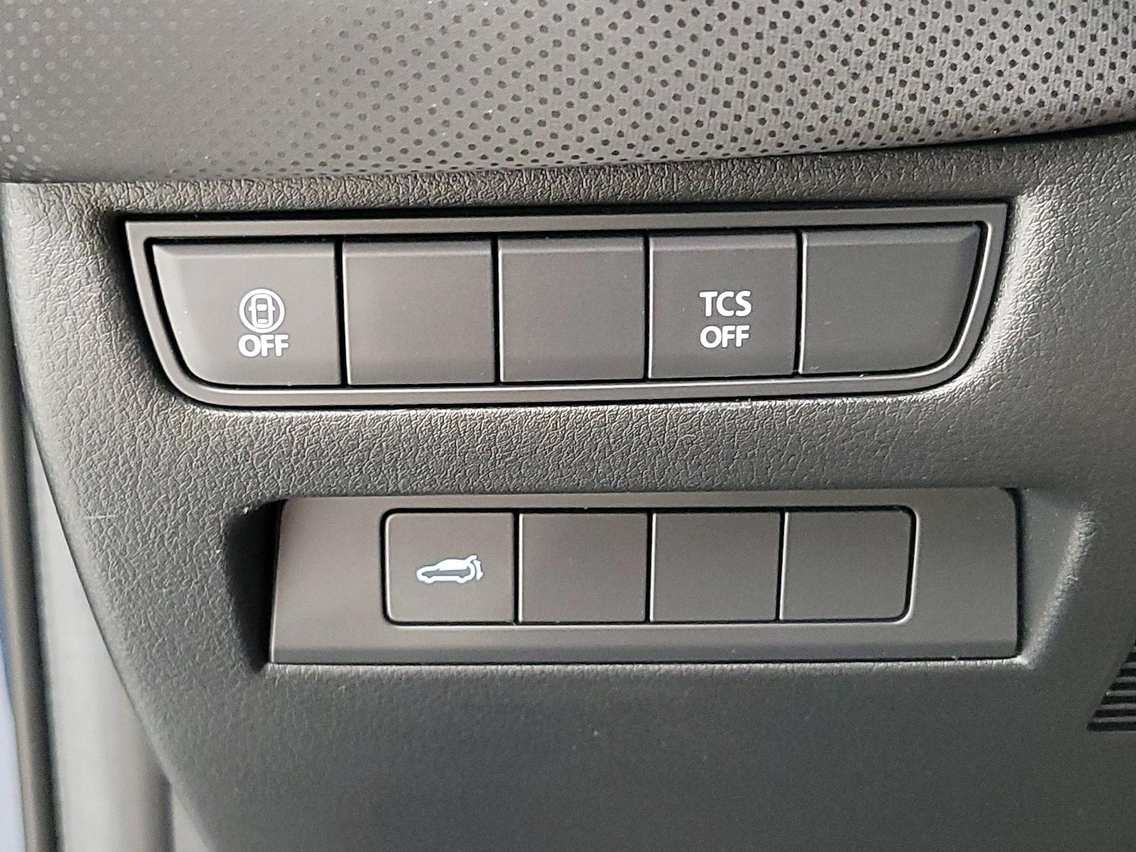 2025 Mazda CX-50 Premium - Photo 14