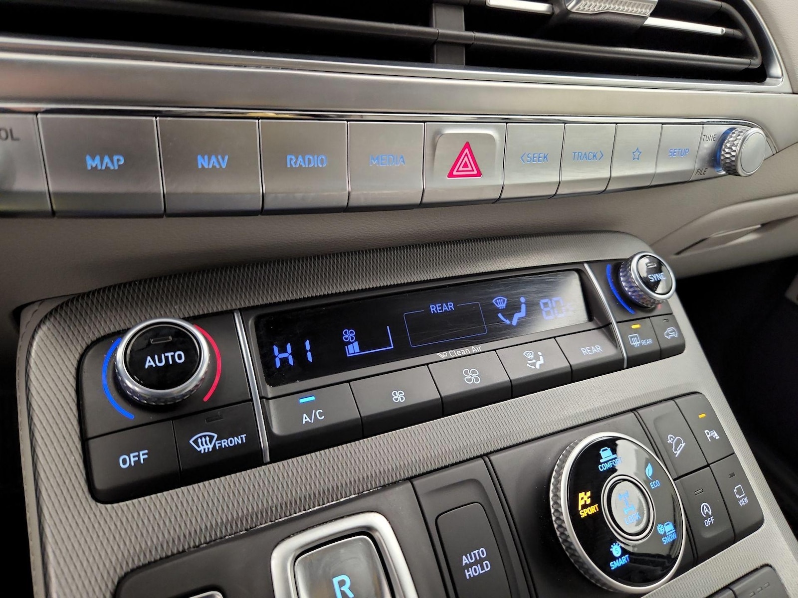 2021 Hyundai Palisade Limited - Photo 18