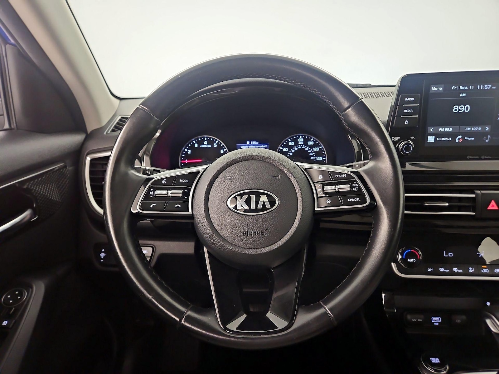 2021 Kia Seltos EX - Photo 11