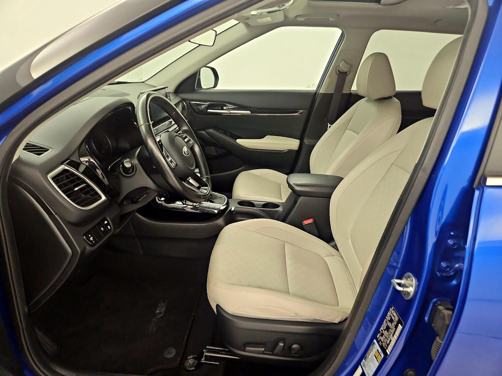 2021 Kia Seltos EX - Photo 12
