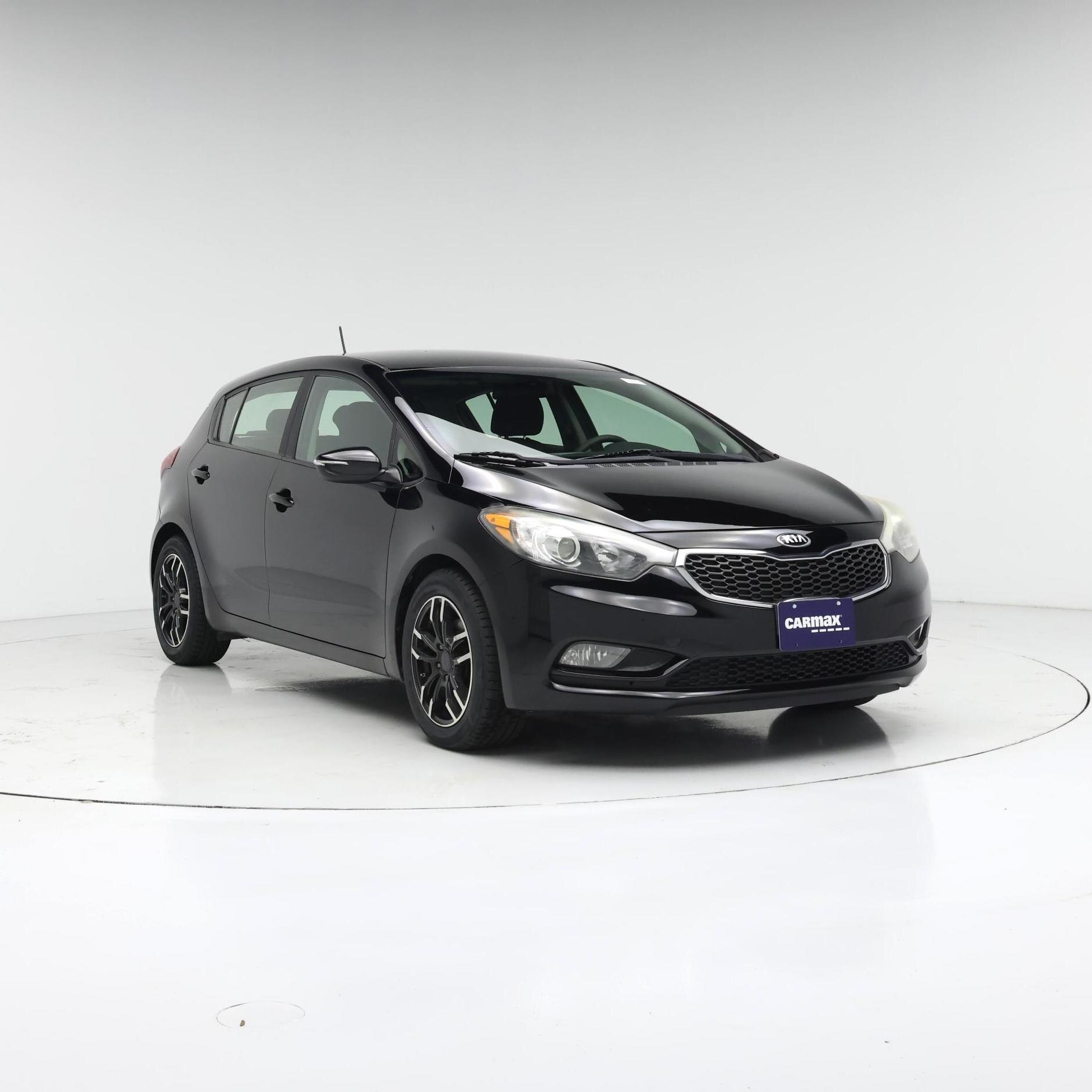 Black 2016 Kia Forte5 Hatchback Front-Wheel Drive Automatic