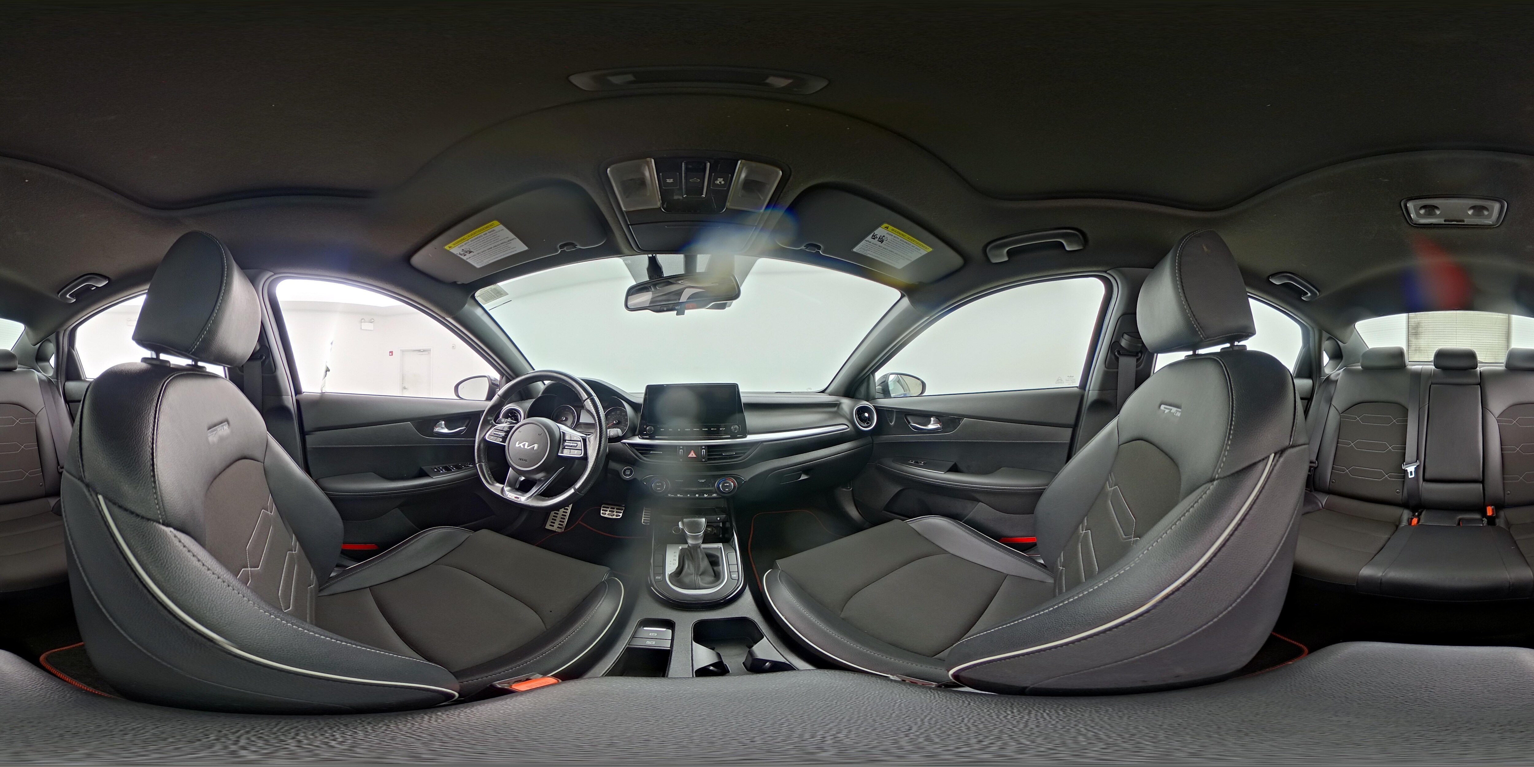 2024 Kia Forte GT-Line - Photo 27