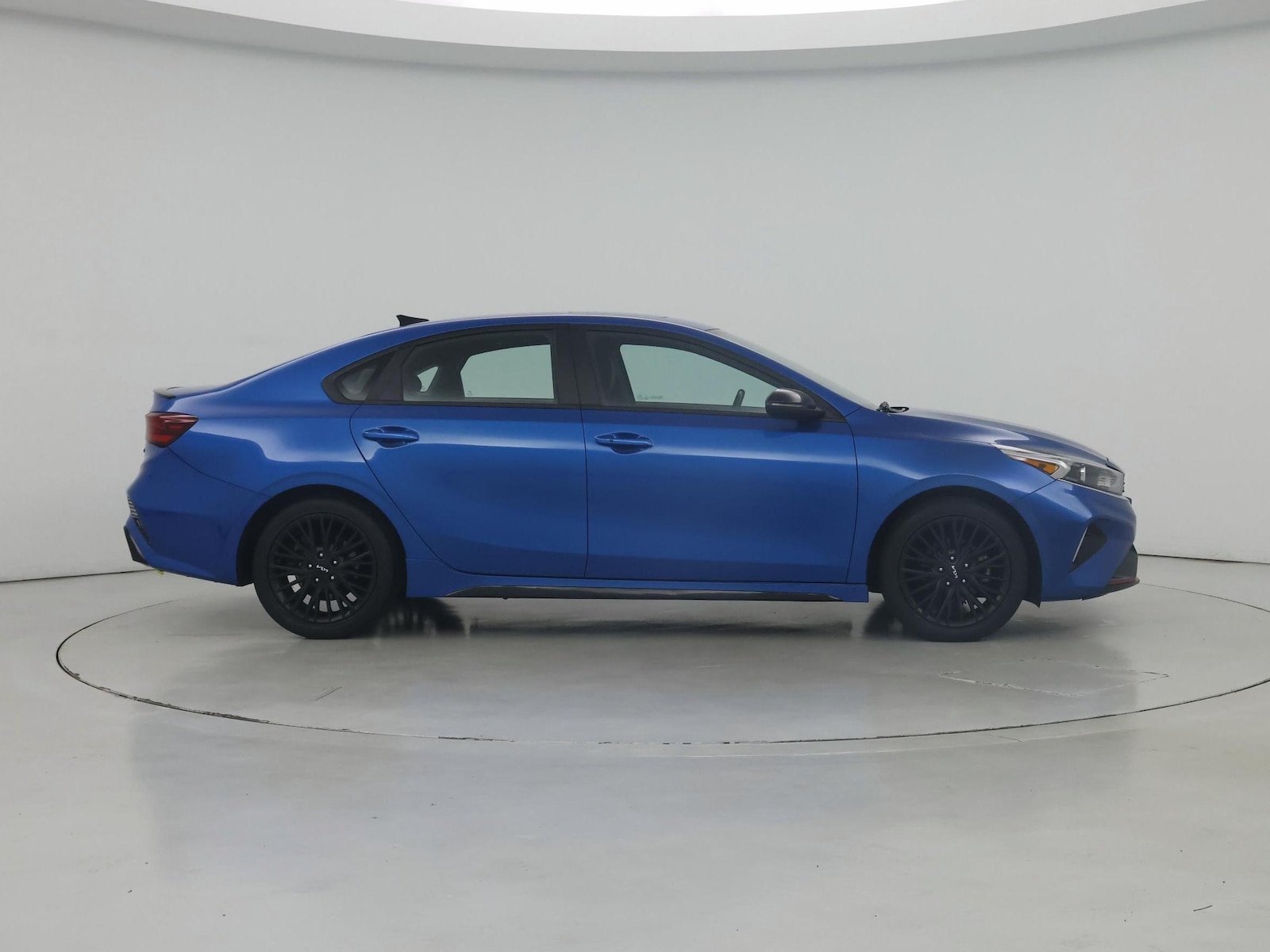 2024 Kia Forte GT-Line - Photo 8